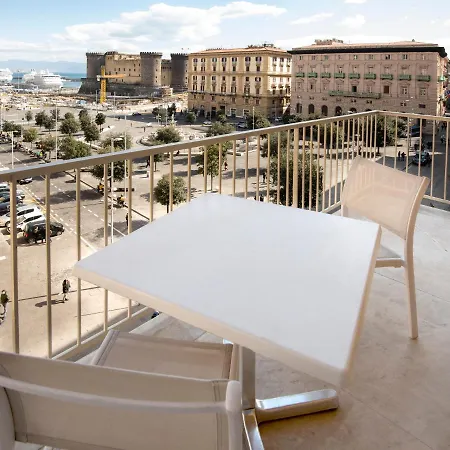 Domus Vista Castello Guest house