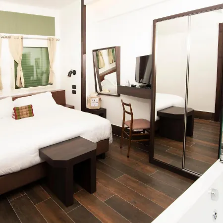 Domus Vista Castello Guest house